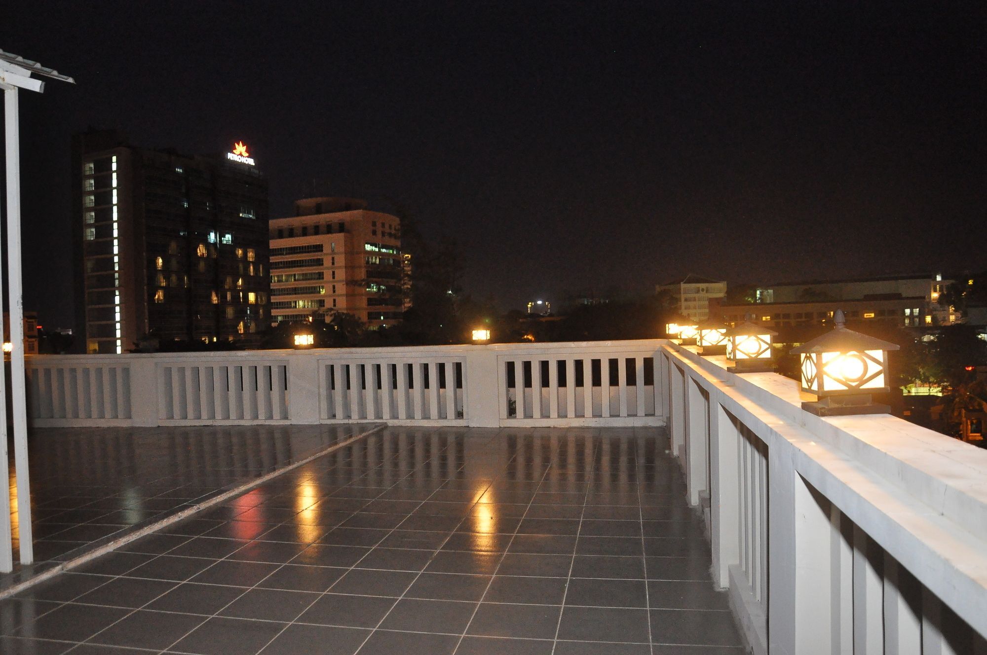 Lam Son Hotel & Apartments فونج تاو المظهر الخارجي الصورة