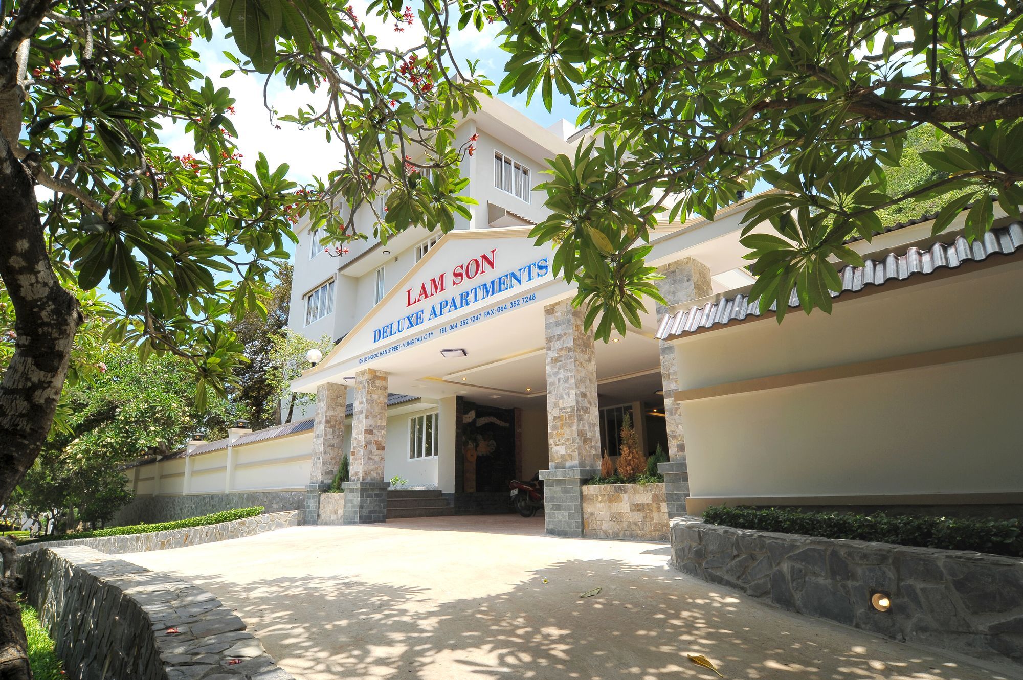 Lam Son Hotel & Apartments فونج تاو المظهر الخارجي الصورة