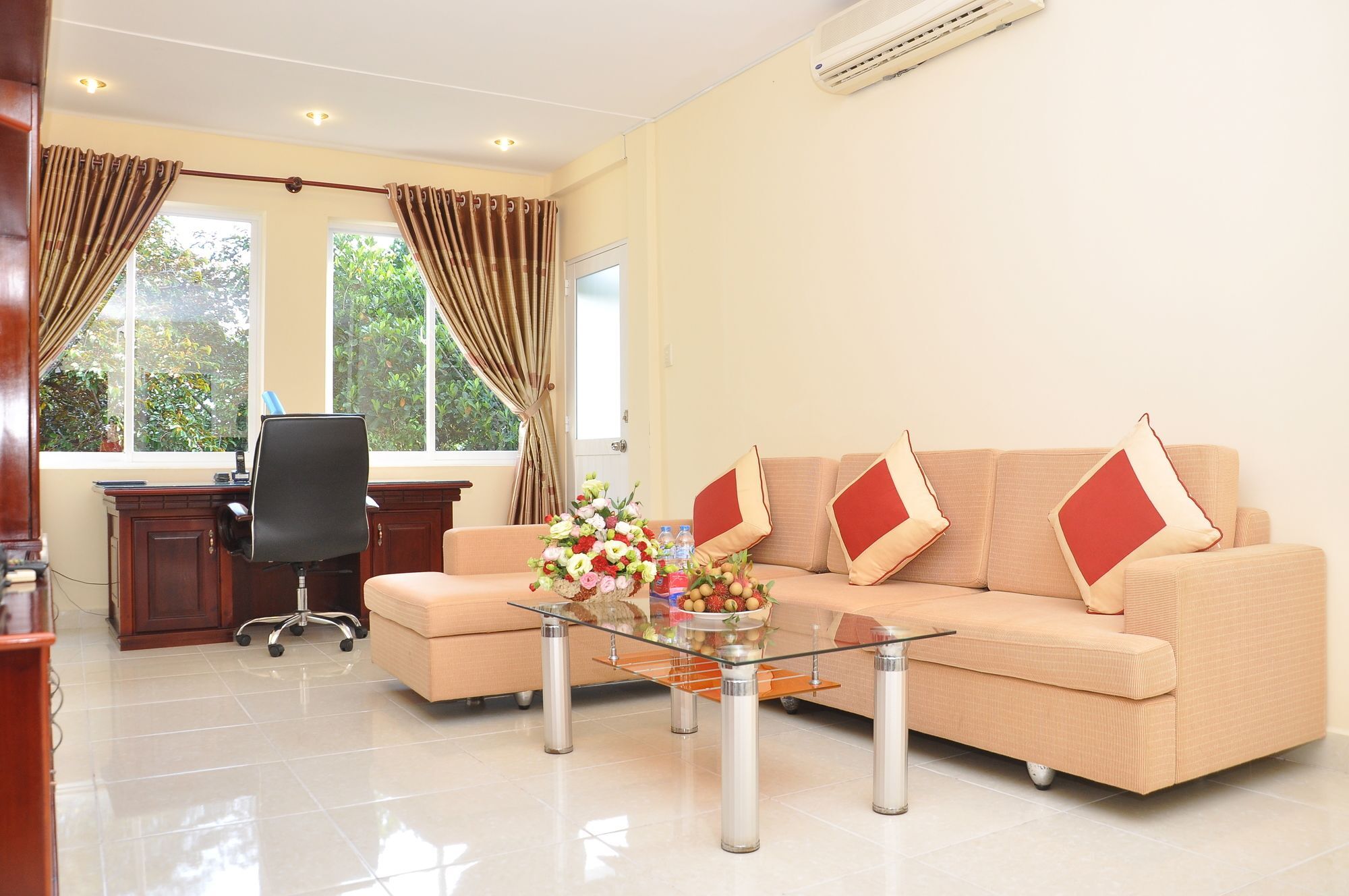 Lam Son Hotel & Apartments فونج تاو المظهر الخارجي الصورة